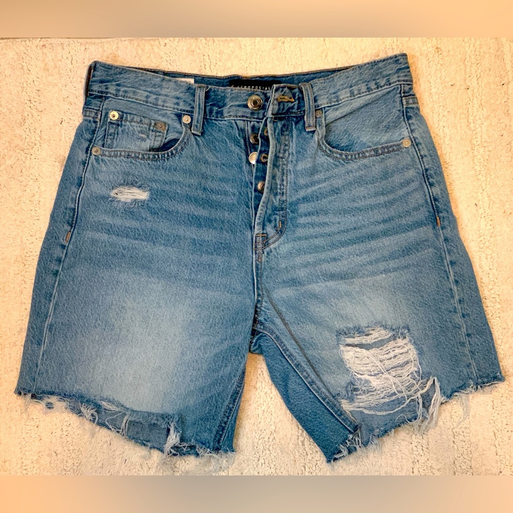 Aeropostale Custom denim shorts distressed denim button fly closure raw hem
